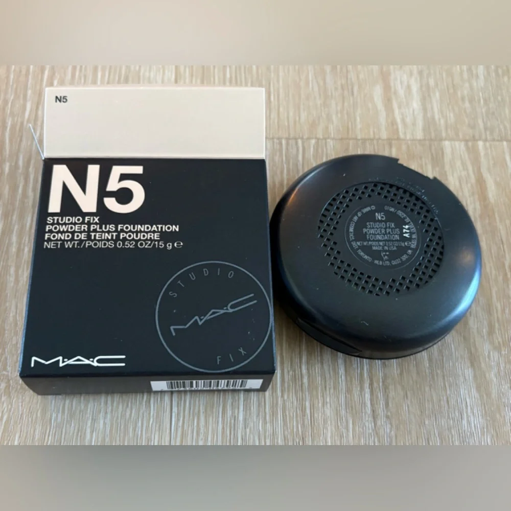 MAC STUDIO FIX POWDER PLUS FOUNDATION COMPACT .52OZ/15 G COLOR: N5 NEW NIB